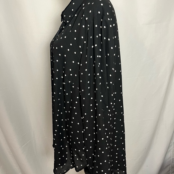 Fred David black top with small white polka dots 1x - Picture 3 of 7